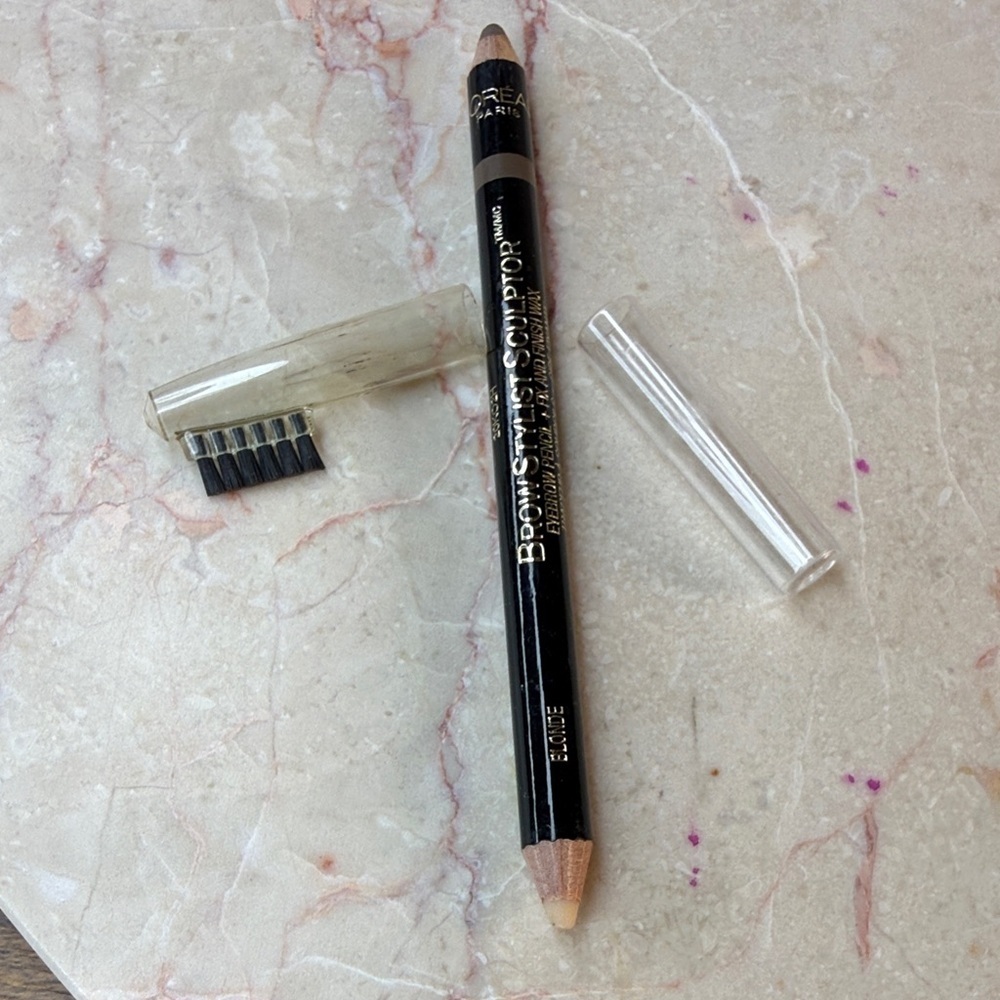 L'Oréal Brow Stylist Sculptor Dual-Ended Eyebrow Pencil — Taupe